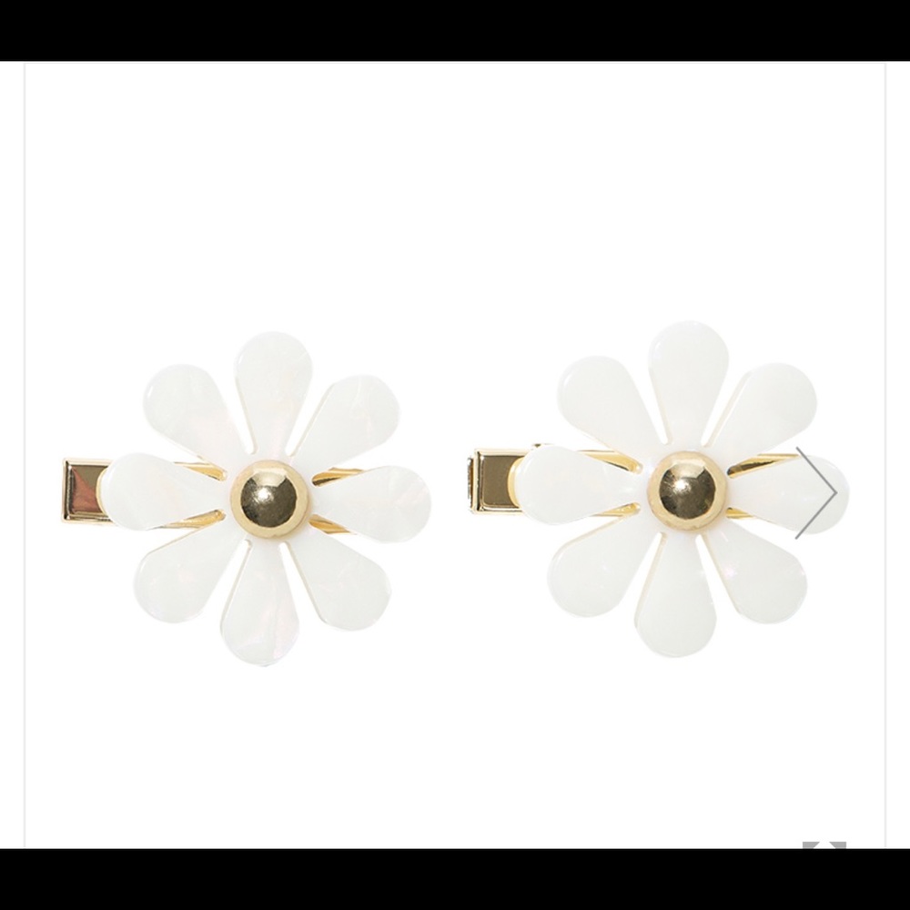 Each hair clips
